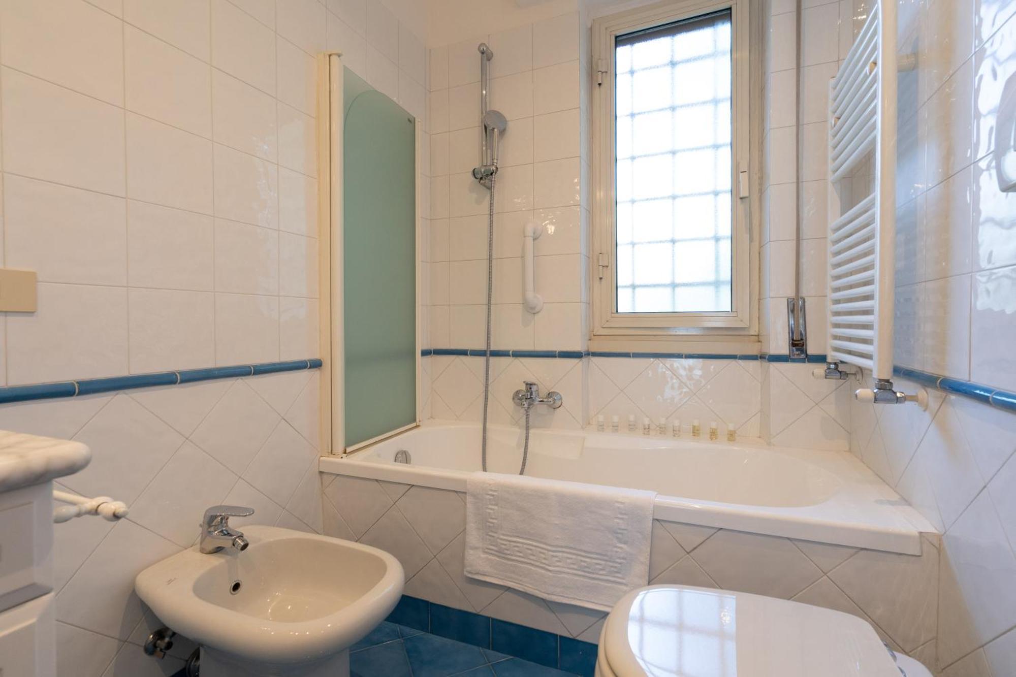 Apartamento {free Parking} Wi-fi - Netflix & A/c